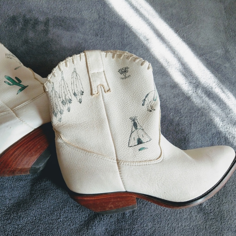 Ladies Zodiac Western / Cowboy Boots